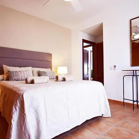 Βίλα Fuerte Holiday Jacuzzi & Style *