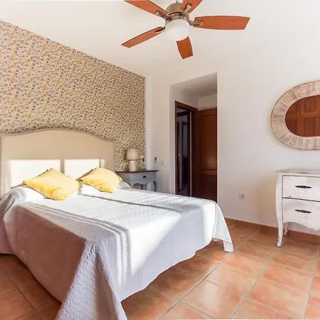 Βίλα Fuerte Holiday Jacuzzi & Style
